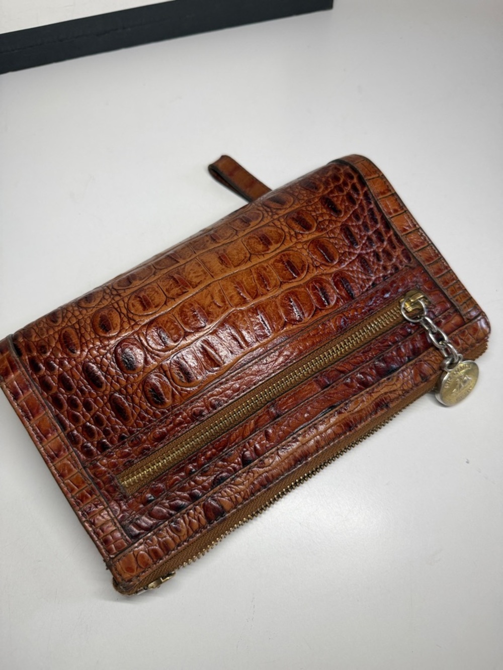 Brahmin Vintage Melbourne Collection Crocodile Embossed Women’s Wristlet Wallet - Picture 14 of 16